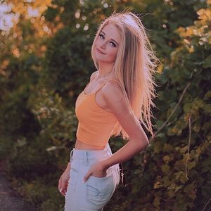 Meet your Posher, Hayli